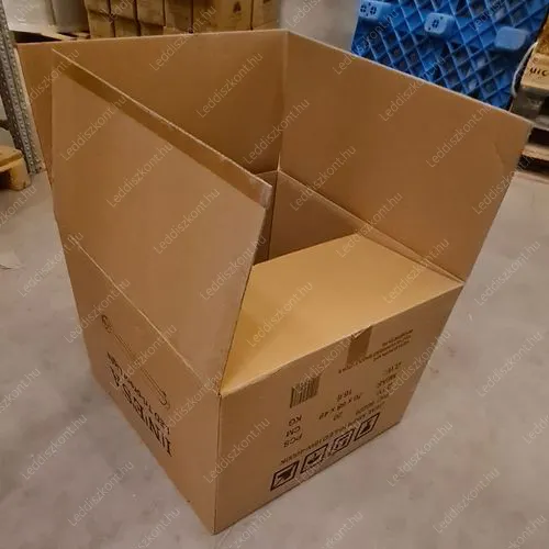 Kartondoboz, költöztető doboz, tároló doboz, extra erős, nagy 70x68x49cm, 6mm vastag, 5 rétegű. Csak a 1165. Újszász utca 45. alatti üzletben átvehető! Kartondoboz LKDOB70X60X64CM